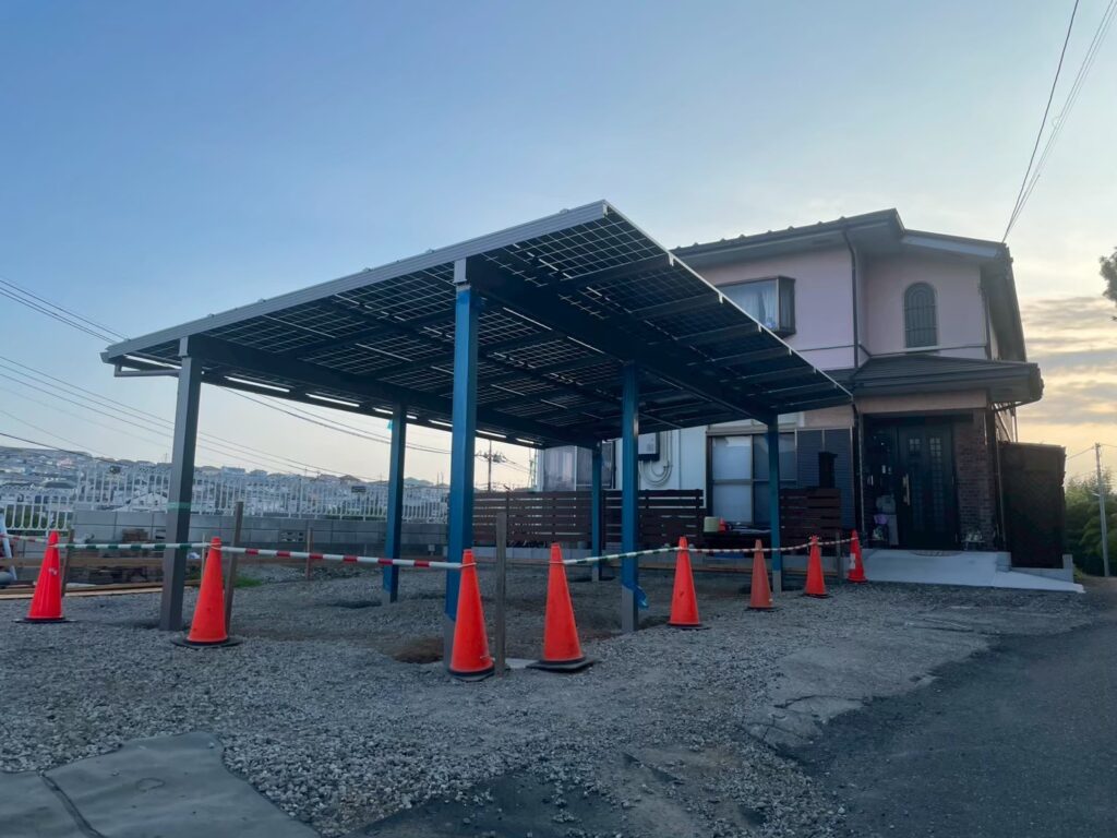 平塚市　ソーラーカーポート