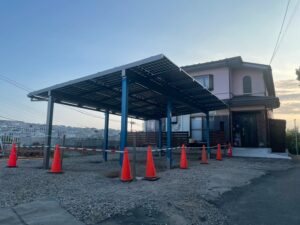 平塚市　ソーラーカーポート